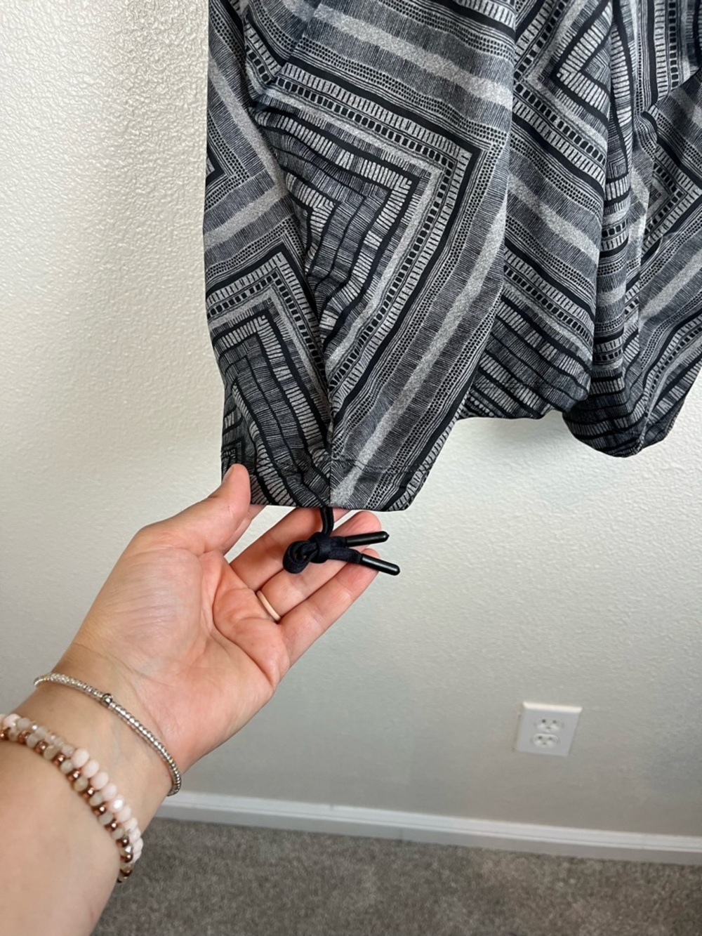 Fabletics Norwalk Tank with Built-In Bra Grey Women’s Large - Picture 7 of 7